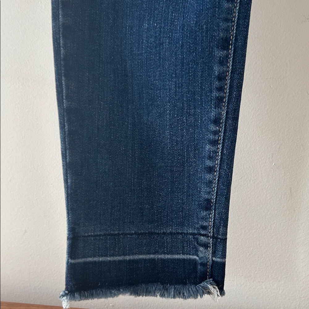 PAIGE Jeans Hoxton Ankle in Sandy/Undone Hem - Picture 6 of 9